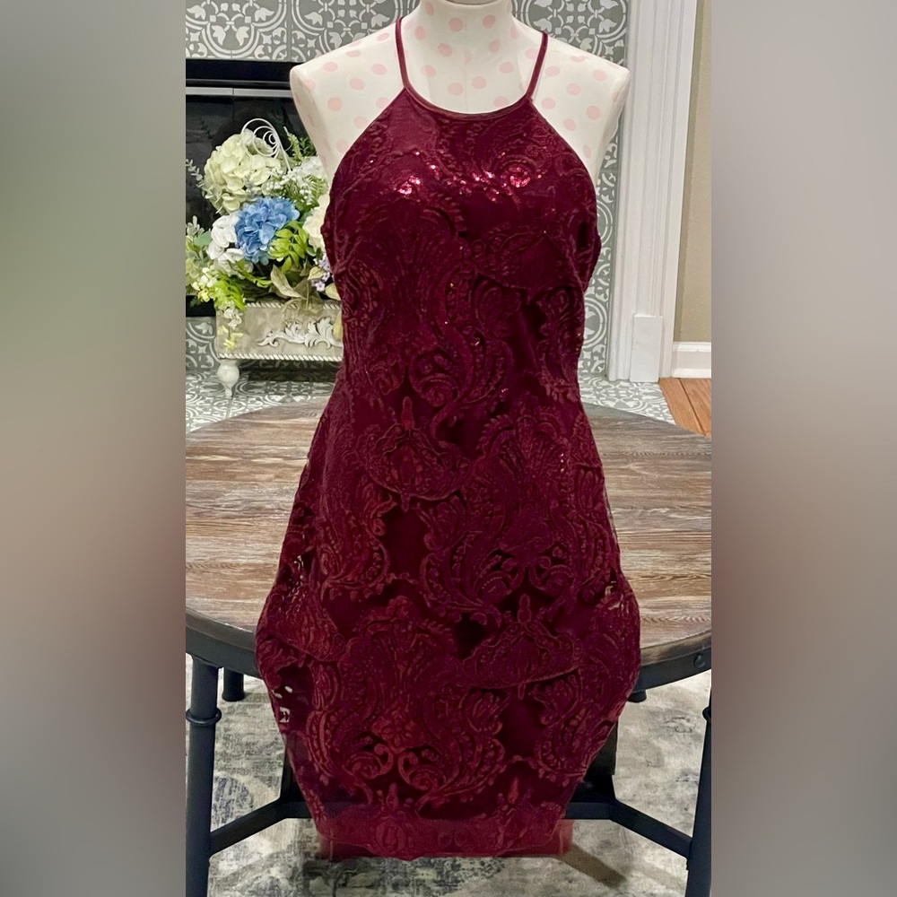 Sequin Hearts Burgundy Lace/Sequin Sleeveless Halter Midi -Length Dress - Sz 15